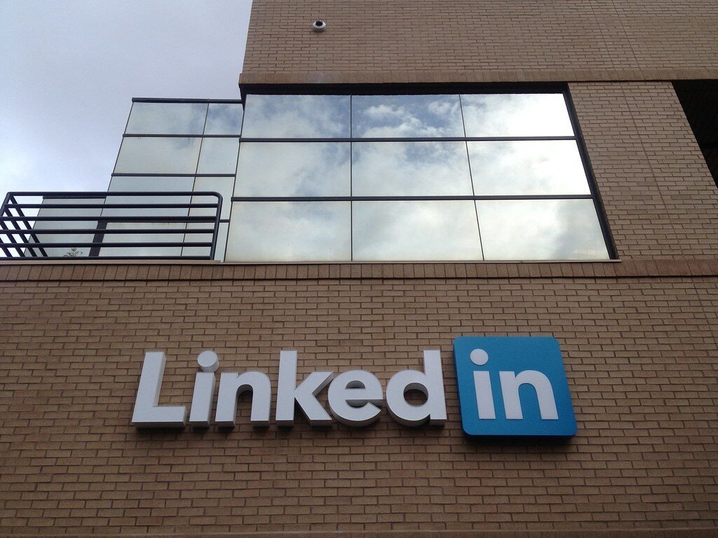 LINKEDIN – NEW GENERATION CAREER INTERFACE